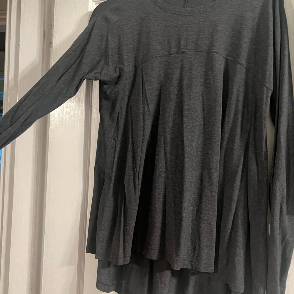 Lululemon top